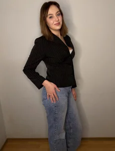 LawandaKeros Public Hình 2