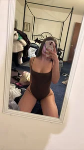 TheVictoriaBennett Public Pic 2