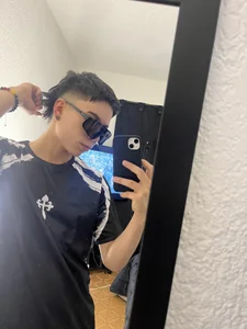 alanblack1 Hey Pic 2