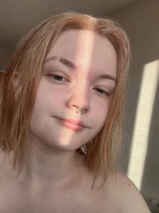 Carrie_Foster Public Pic