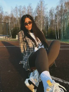 CharimgSabrina Public Pic 3