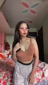 Aadi_Ki_Bandi My Girl Friend Pic 2