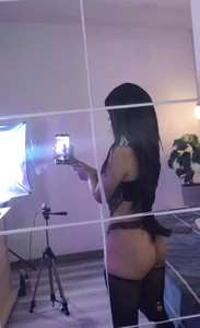 Valkiriiaa's XXX Nude Photo 4