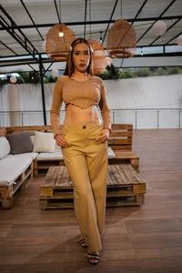 Lauren-Rosse Lauren Pic 4