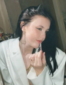 Public od kaya_scodelario1  7 snímek