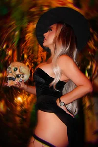 SophieBarnett Dark Desire 🔮 Pic 7