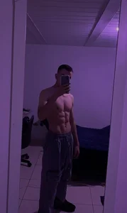 harvey_leclerc MY BODY TOUCHING YOUR SKIN Pic 2