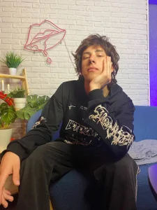 Public od KissSlava  5 snímek