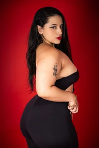 EmmaWalkerr_ Red ❤️ Pic 8