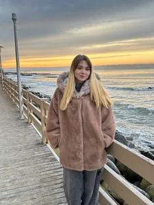 LunaMillie lil trip Foto 6