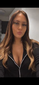 XHallie_22X Public  2. fénykép