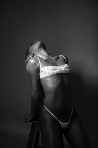 Forbidden Beauty de Kollinn_ Foto