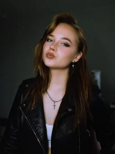 AnissaKovich just me 사진 4