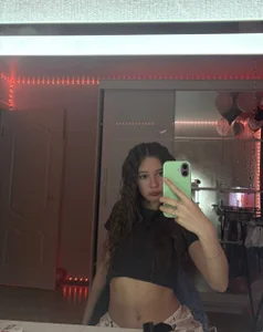 make ma happy🙃 de ShaeHeeter Foto 3