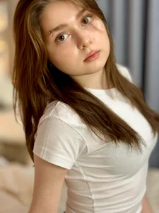 NatalieCroft Public slika 2