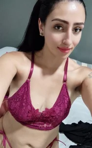 Charlotte_pleasure Public Pic 3