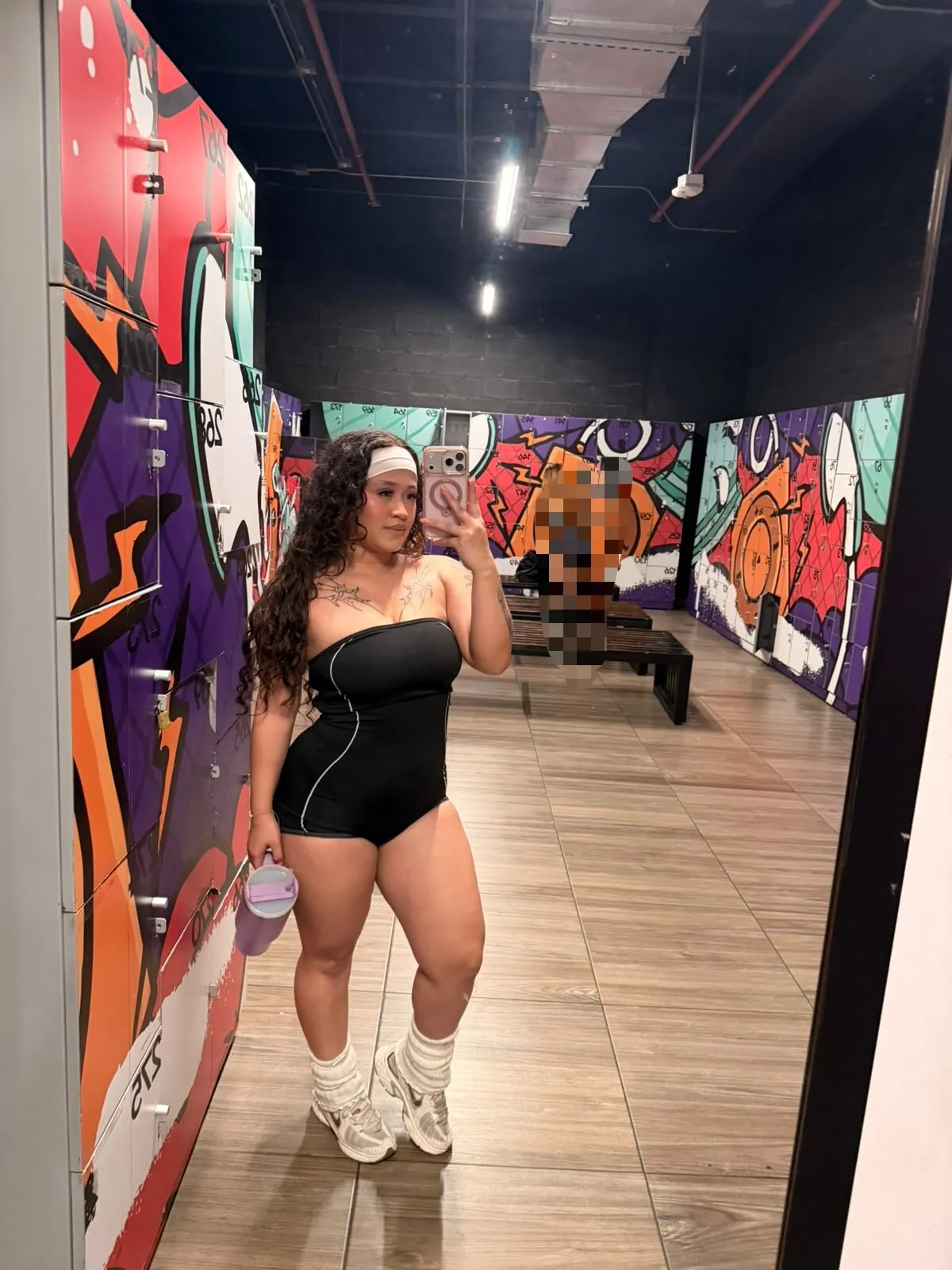 Isa__Blanc in the gym but sexy Bilde