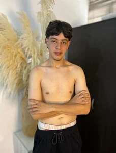 Public od EthanCross__  3 snímek