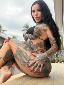 darkinkedbabe micro bikini at the poolside Immagine  4