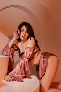 ElsaYoung Elsa 🍑 Immagine 