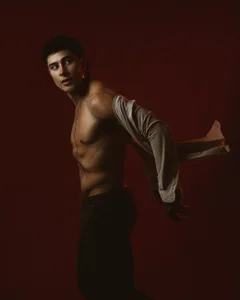 AustinJones_ It's better in red! 🔥❤️☄️  6টি ছবি