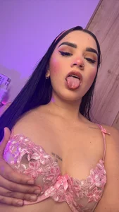 laana_foxx kullanıcısının Lana sexy pink 💗 albümü -  2 fotoğraf