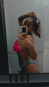 nahomygrey_ in my bathroom!! Bilde 3