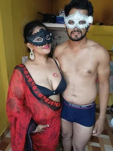 Crushme_cpl's XXX Nude Photo 2