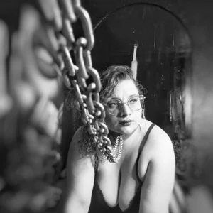 Aleja_Gonzales Public صورة واحدة|Aleja_Gonzales Public صورتان|Aleja_Gonzales Public  4 صور|Aleja_Gonzales Public  4 صورة