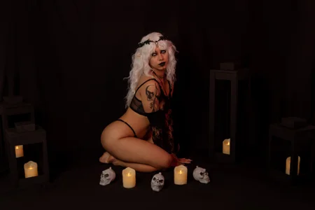 Halloween 2024 with your fav witch de Raven_Witch_  4 photos