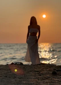 KittyHoneyy Will you take a walk on the beach with me? Billede 4