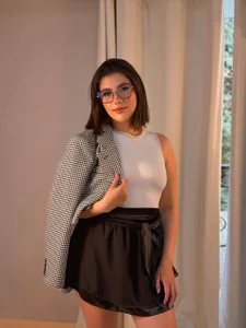 AmberFarrell Own your curves, flaunt your confidence Pic 2