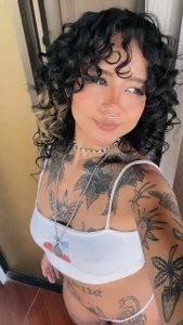 AliceBanks Public Bilde 2