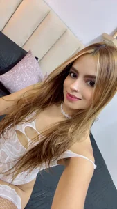 Emily_Stonee_ Just casual and sexy for u Pic 3