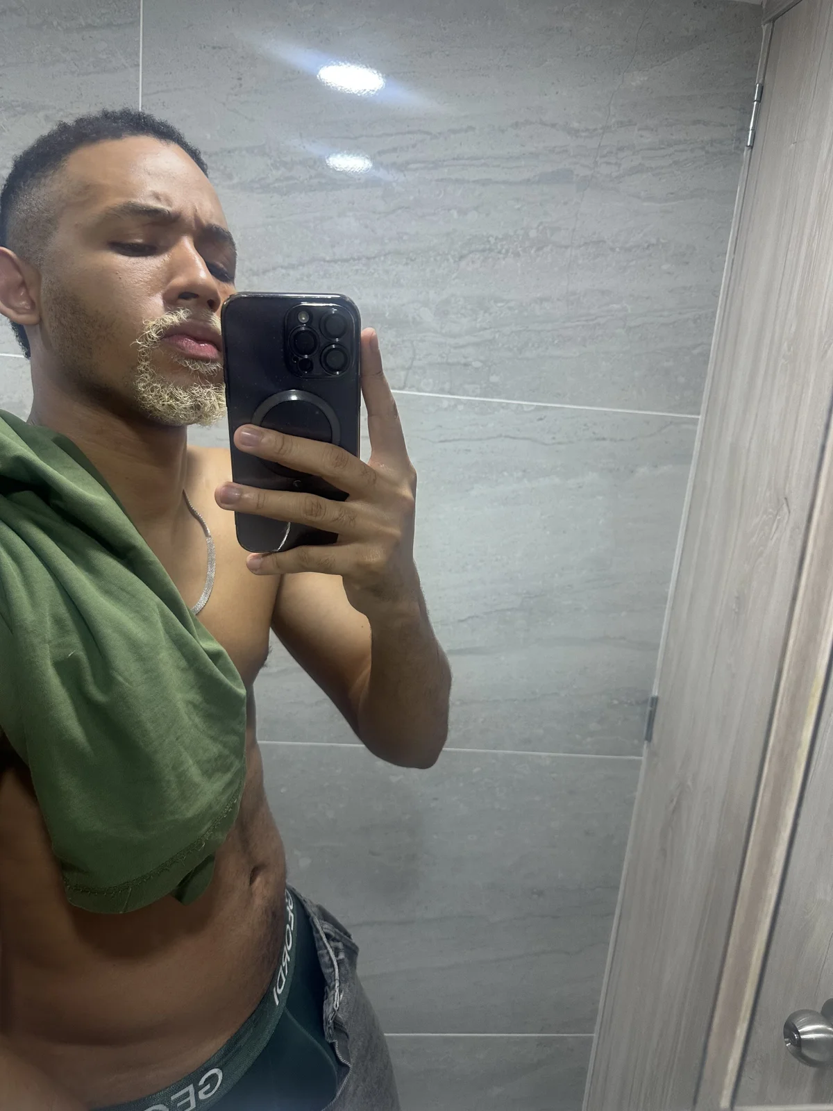 Foto  3108 de B_Wild – em alta