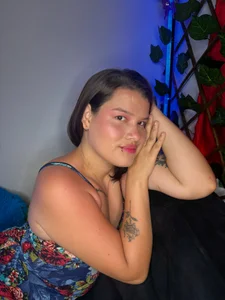 leonixafrodita Public Pic 2