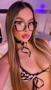 Natalyefoster Do you like looking at me? Εικόνα 2