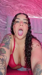 MelissaBloomm: dangerous attraction ( 3 фото)