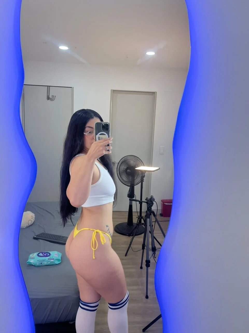 Amara_Bell