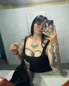 hina_tay Public Pic 2