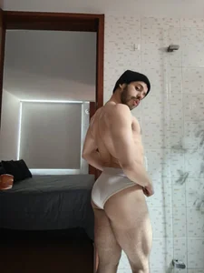 Jhon_Mercu4ry ¿Would you like us to shower together? зображення 5