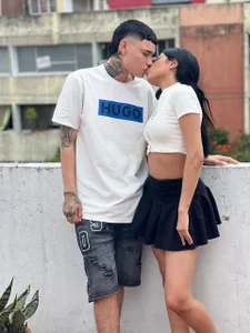 SexCoupleYoungのPublicの枚の写真