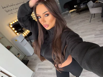 ZenyaNoir no filters only me Εικόνα 4