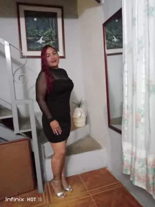 Abigail_BigTits: Public ( 8 фото)