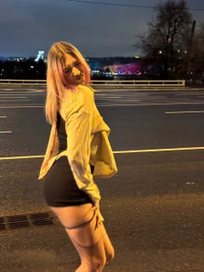 Public de SassyOrbit  2 Imagens