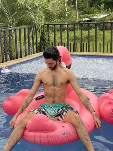 bobsexy08 kullanıcısının Willy albümü -  3 fotoğraf