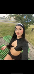 Victoria_Carteer_ Public Pic 4