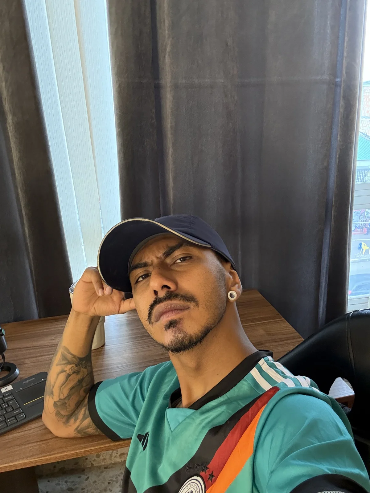 Трендове зображення  6899 Latinmoster_boss