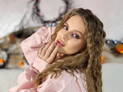 RozzitaBedberry 🎃😈🩷 Pic 4