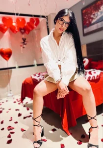 Ambersfoxx WELCOME 🤯 Pic 2